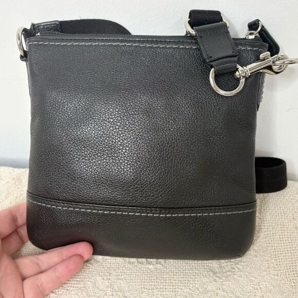 Coach Black Park Leather Swingpack Crossbody Bag F49170 Minimalist Travel Purse - Picture 5 of 10